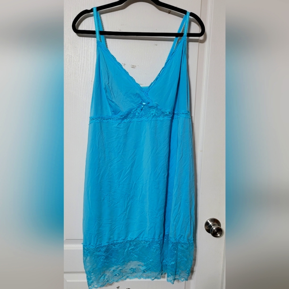 Aqua Sleepwear Womans 30/32 Avenue Adjustable Straps